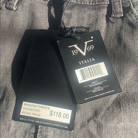 Jeans - Picture 13 of 14